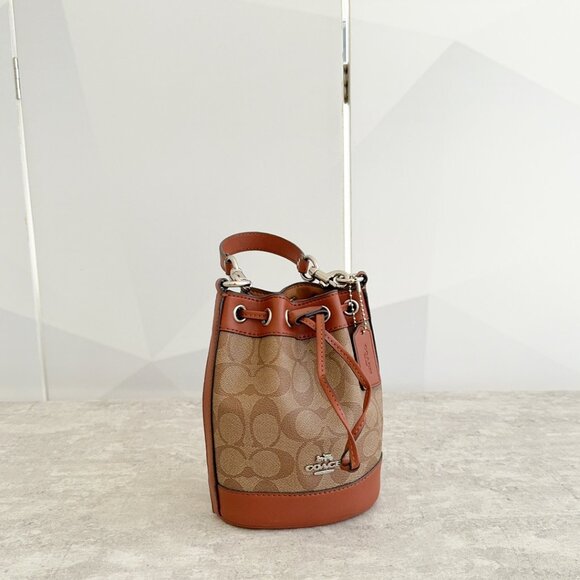Coach mini bucket bag - Picture 3 of 8